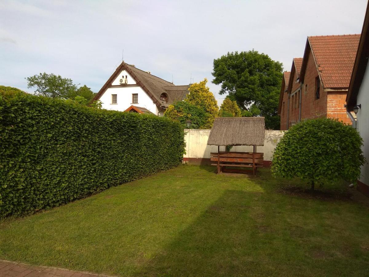 Nádas Pihenőpark Tiszafüred Exterior foto
